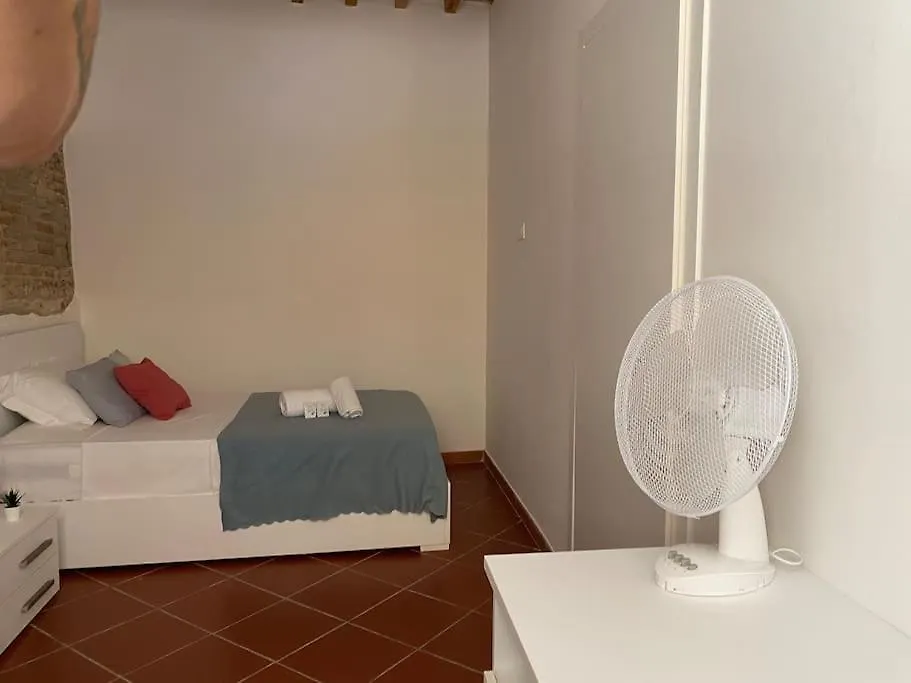 פיזה -Sant Andrea Apartment- דירה